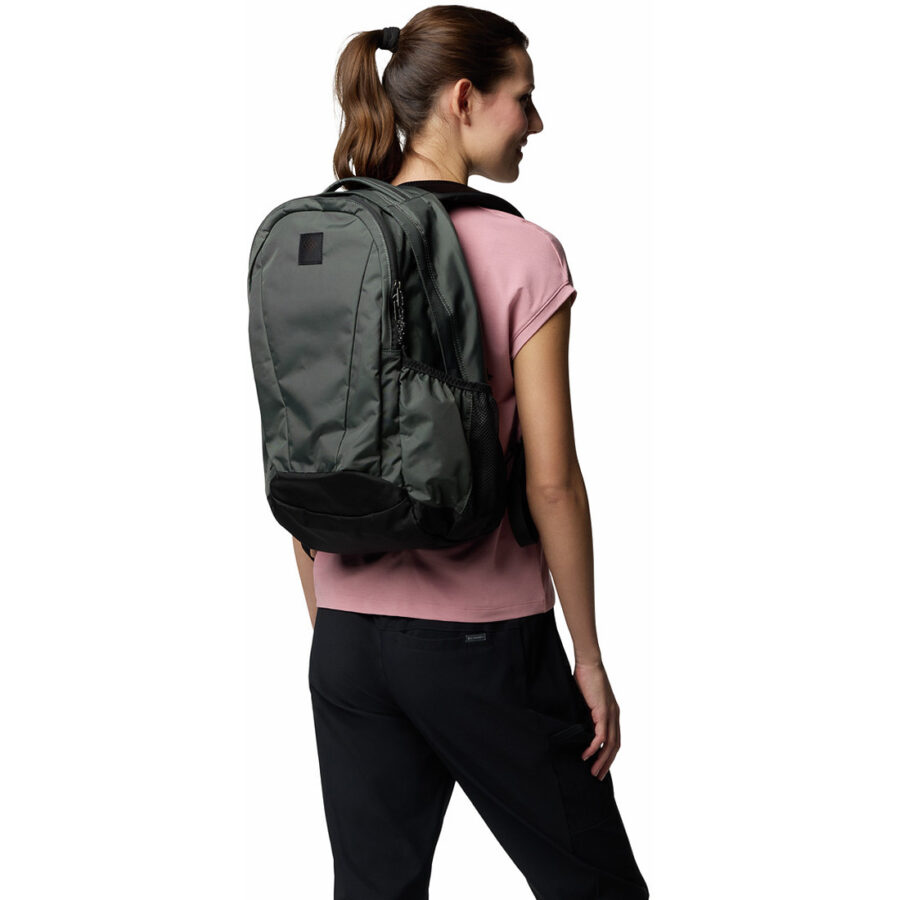 MANRESA 30L BACKPACK