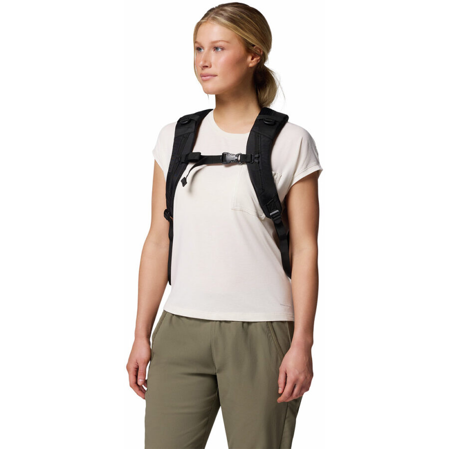 MANRESA 25L BACKPACK