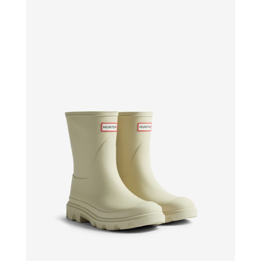 U DOWNPOUR SHORT