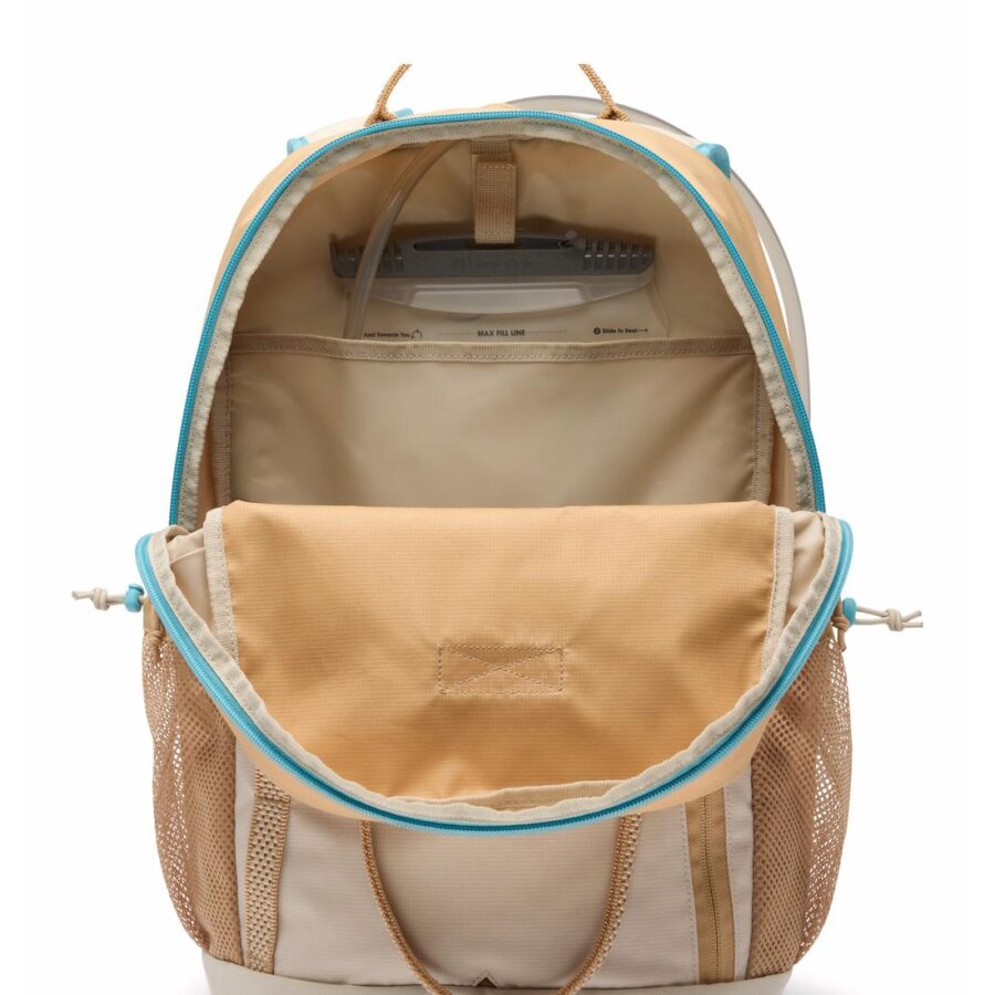 ECHO MOUNTAIN 25L BACKPACK