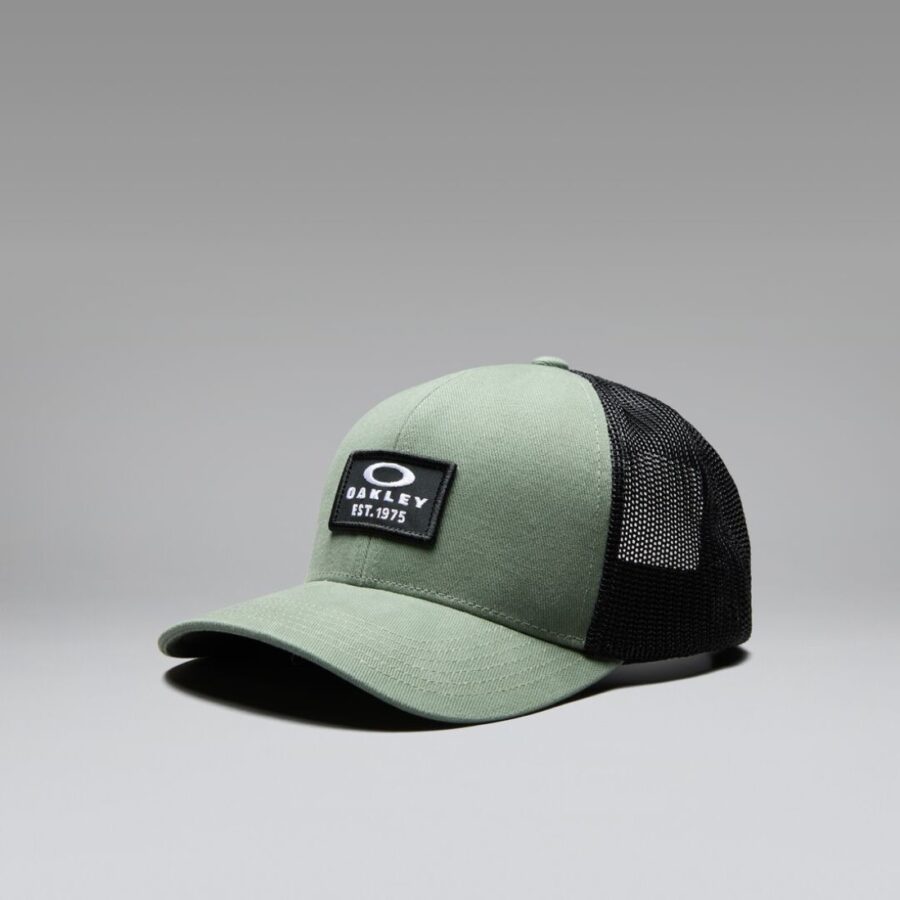 PATCH TRUCKER HAT